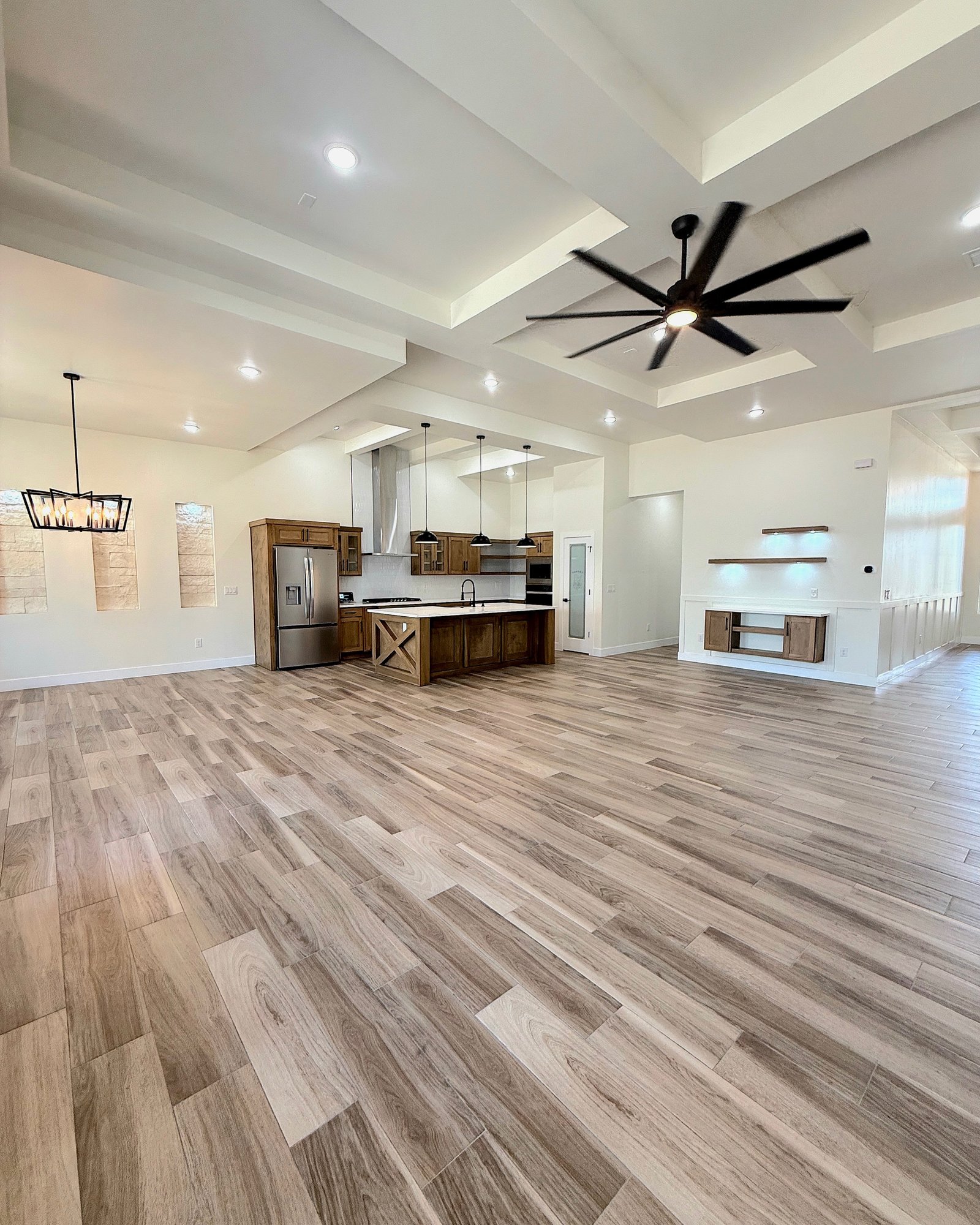 El Paso Home — Melissa Holguin