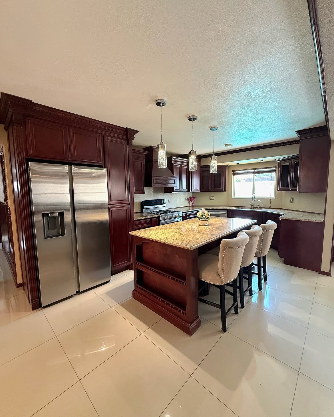 El Paso Home — Melissa Holguin
